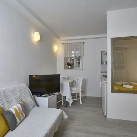 Old Town Finest Apartment