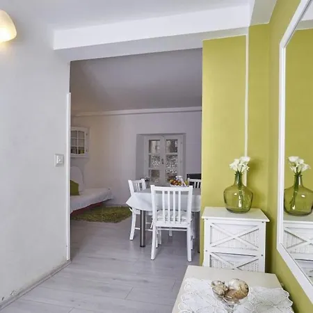 Old Town Finest Apartment