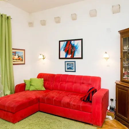Old Town Finest Apartment